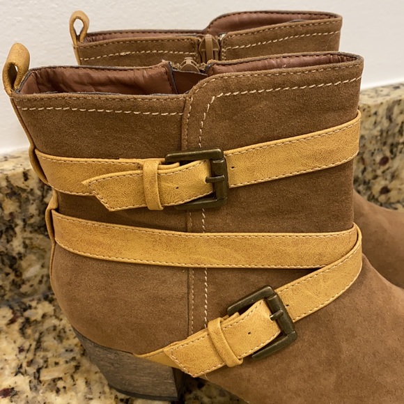 Just Fab ankle booties size 7 - Picture 2 of 8